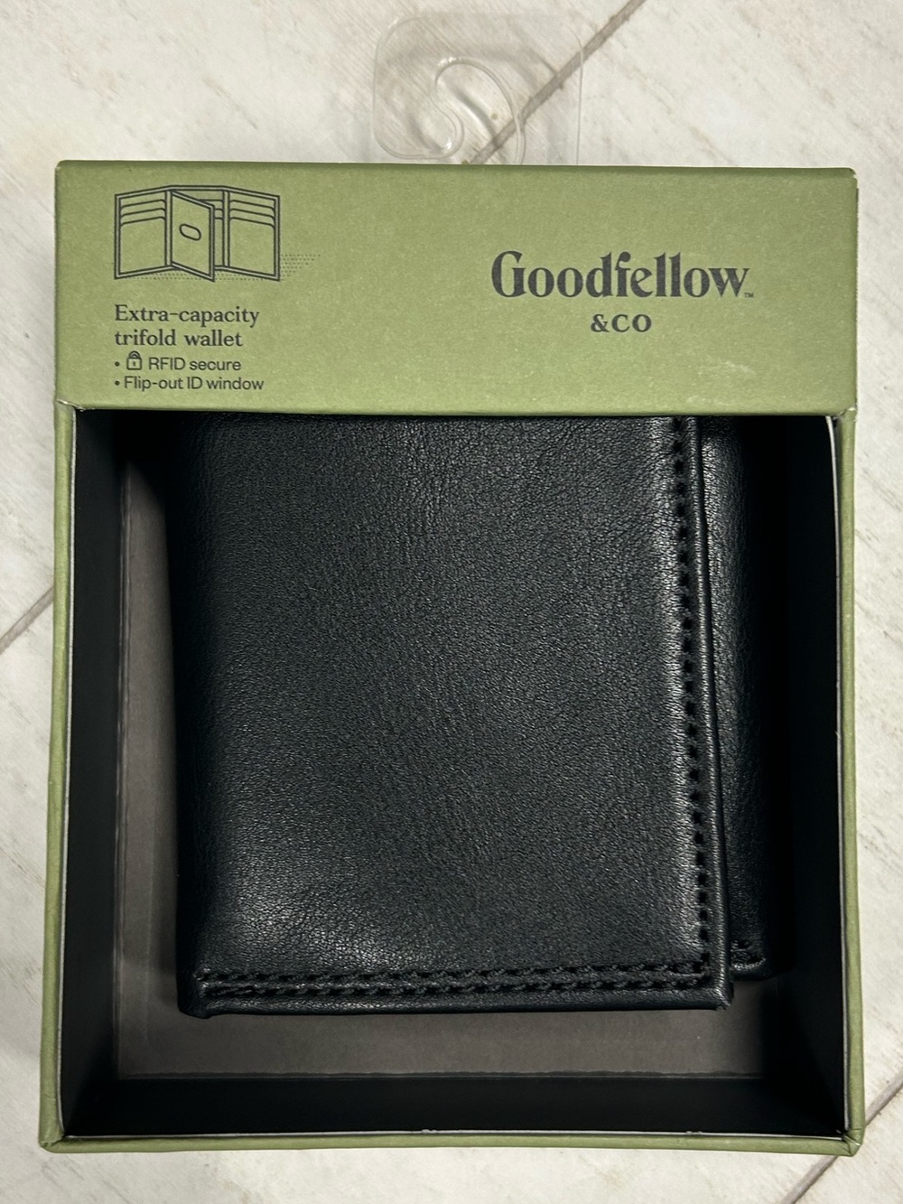 GOODFELLOW & Co Extra Capacity Tri-Fold Black Wallet NWT NIP
